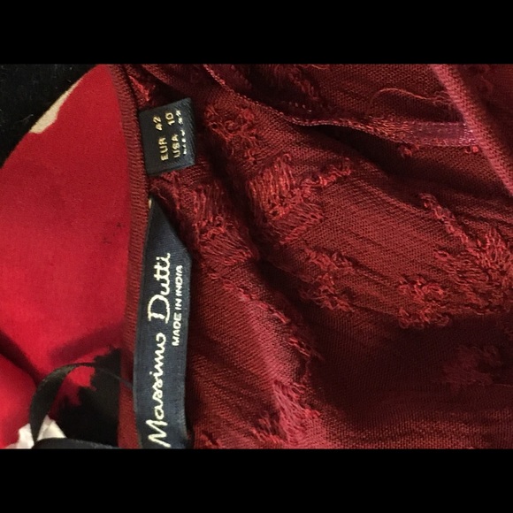 SOLD ❤️❤️
Massimo Dutti dress with embroidery & pockets - Picture 2 of 3